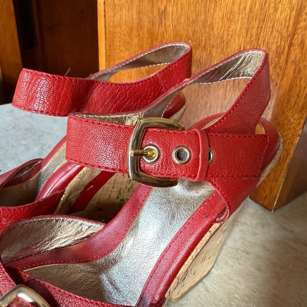 Sofft Red Wedge Sandals * Size 7.5 * EUC - Picture 5 of 8